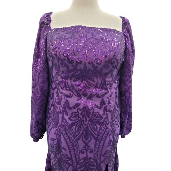 NWT Long Sleeved Patterned Sequin Gown in Purple - Picture 2 of 11